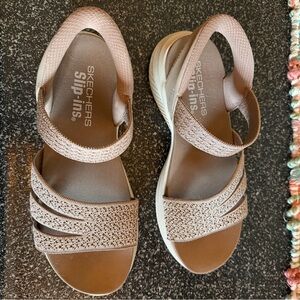 Skechers Women's Taupe Knit Slingback Sandals